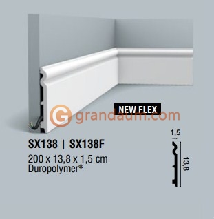 Напольный плинтус с гладким профилем Orac Decor SX138