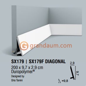 Напольный плинтус с гладким профилем Orac decor SX179