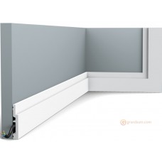 Напольный плинтус с гладким профилем Orac decor SX187